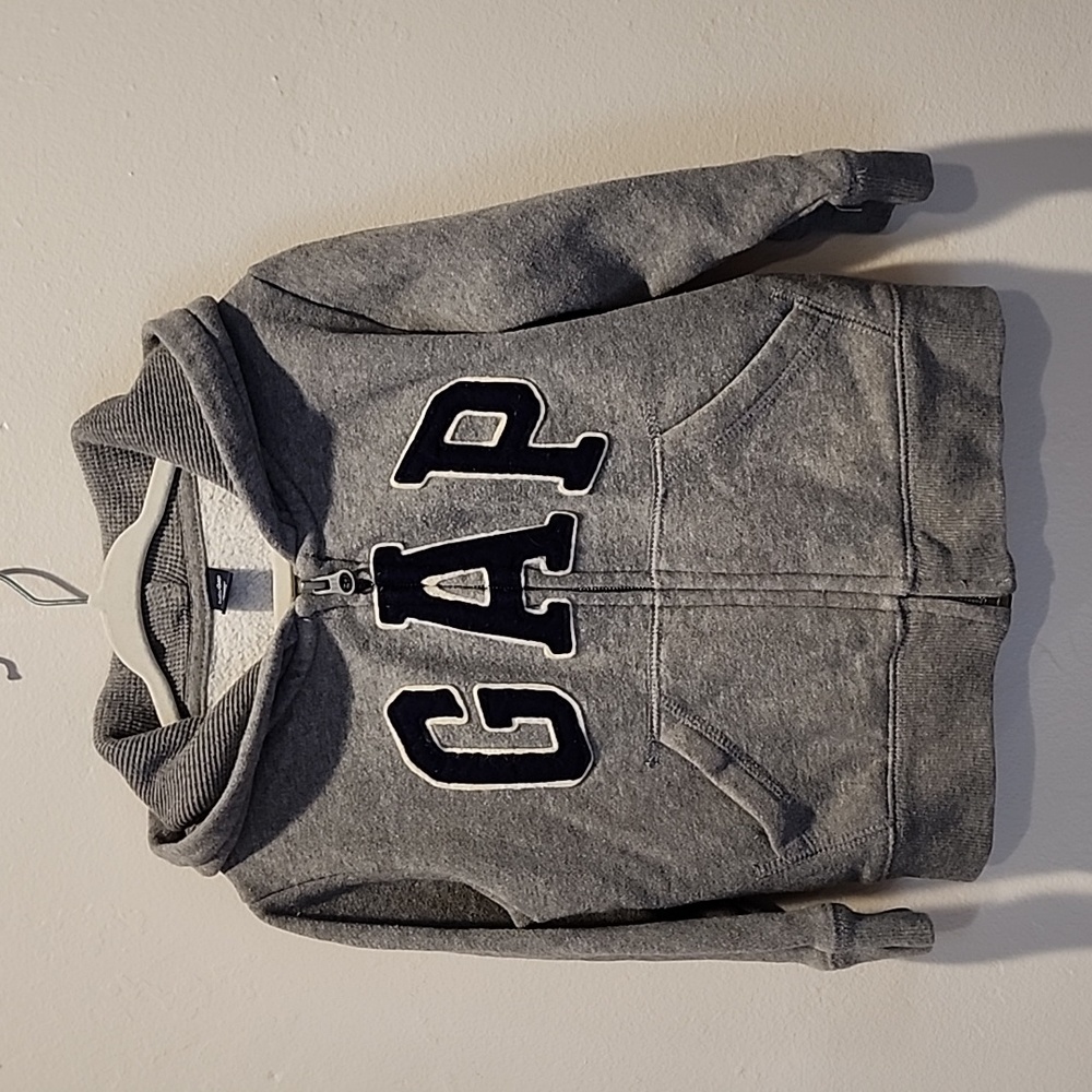 GAP 3T sweatshirt jacket